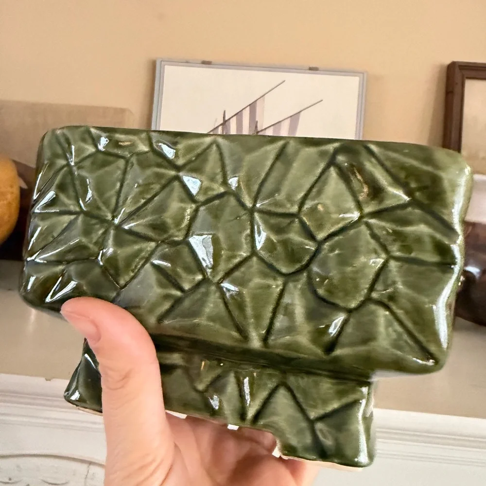 Vintage MCM McCoy Green Pebble Planter Brutalist Cubist Style Pottery Window Box - Picture 7 of 9